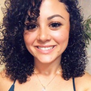 Meet your Posher, Arianna